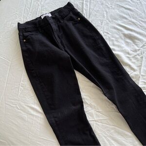 Frame Denim Le High Skinny black pant.